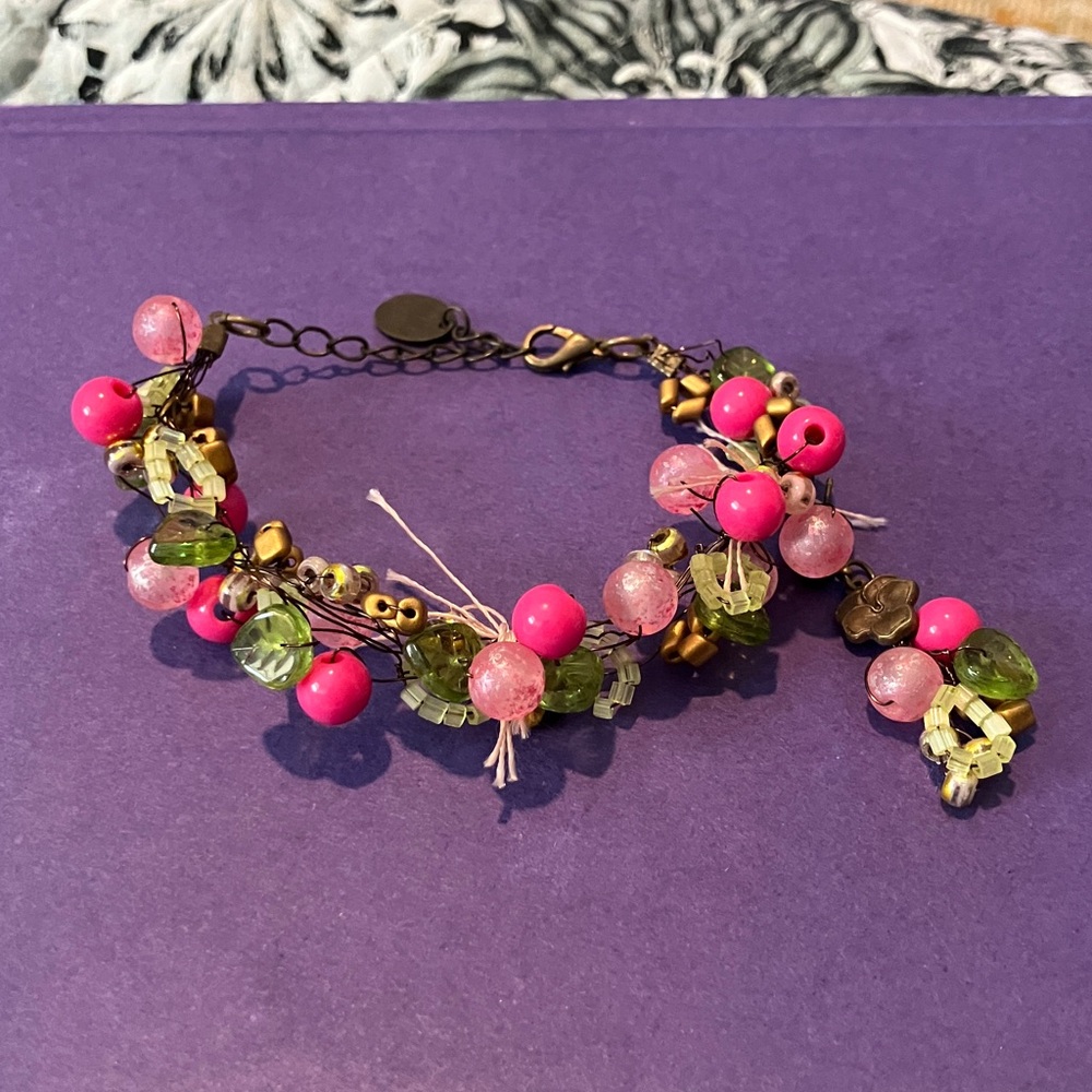 Chic Pink and Green‎ Beaded Bracelet